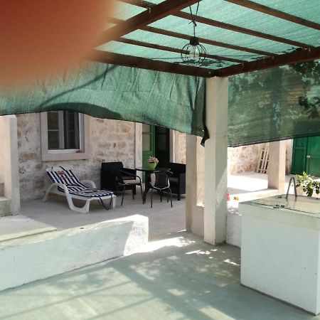 Kastelanic Apartman Brbinj Exterior foto